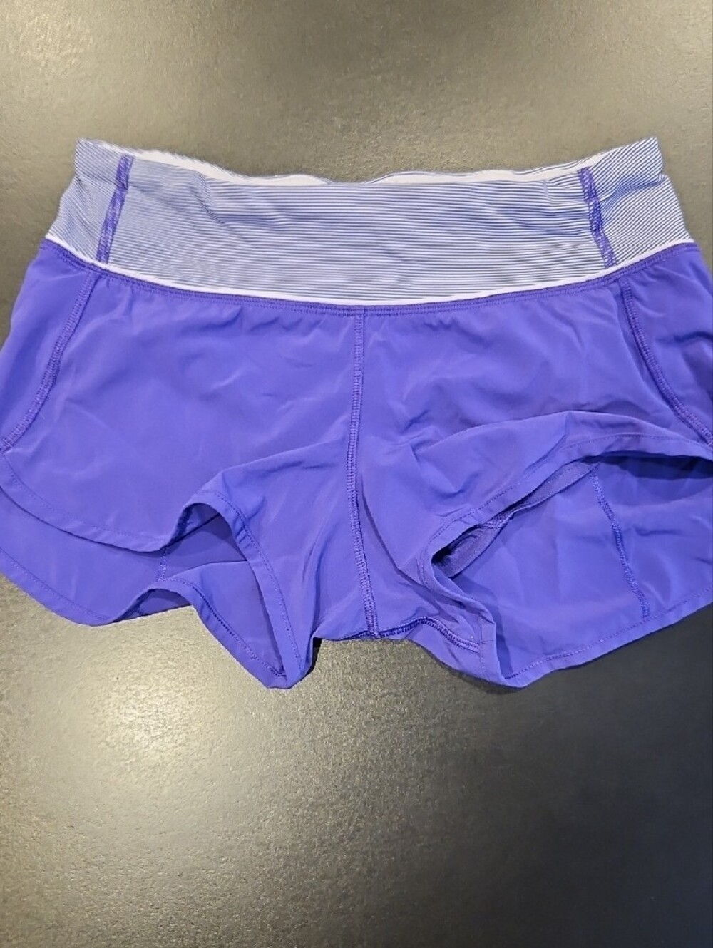 lululemon athletica Violet Striped Waist Run Shorts Sz.2